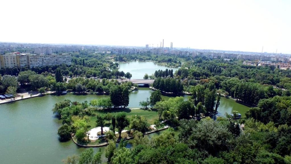 Aldira Studio Arena Nationala Букурещ Екстериор снимка